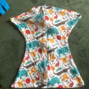 Zipadee-Zip Swadddle Transition Sleepsack
"Starfish" - Size Extra Small